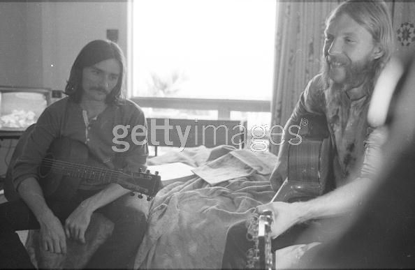 Dickey & Duane in a hotel/motel room. Photo taken by Stephen Paley.